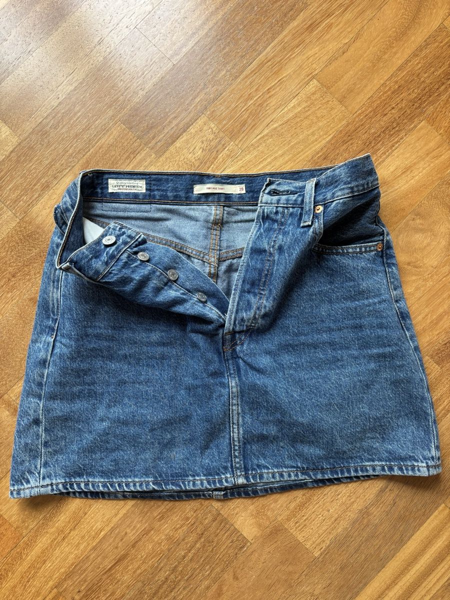 Levi's Gonne: LEVI'S RIBCAGE JEANSROCK GR. 28 – Nuovo (secondo la descrizione) da Zürich venduto da nad24 2