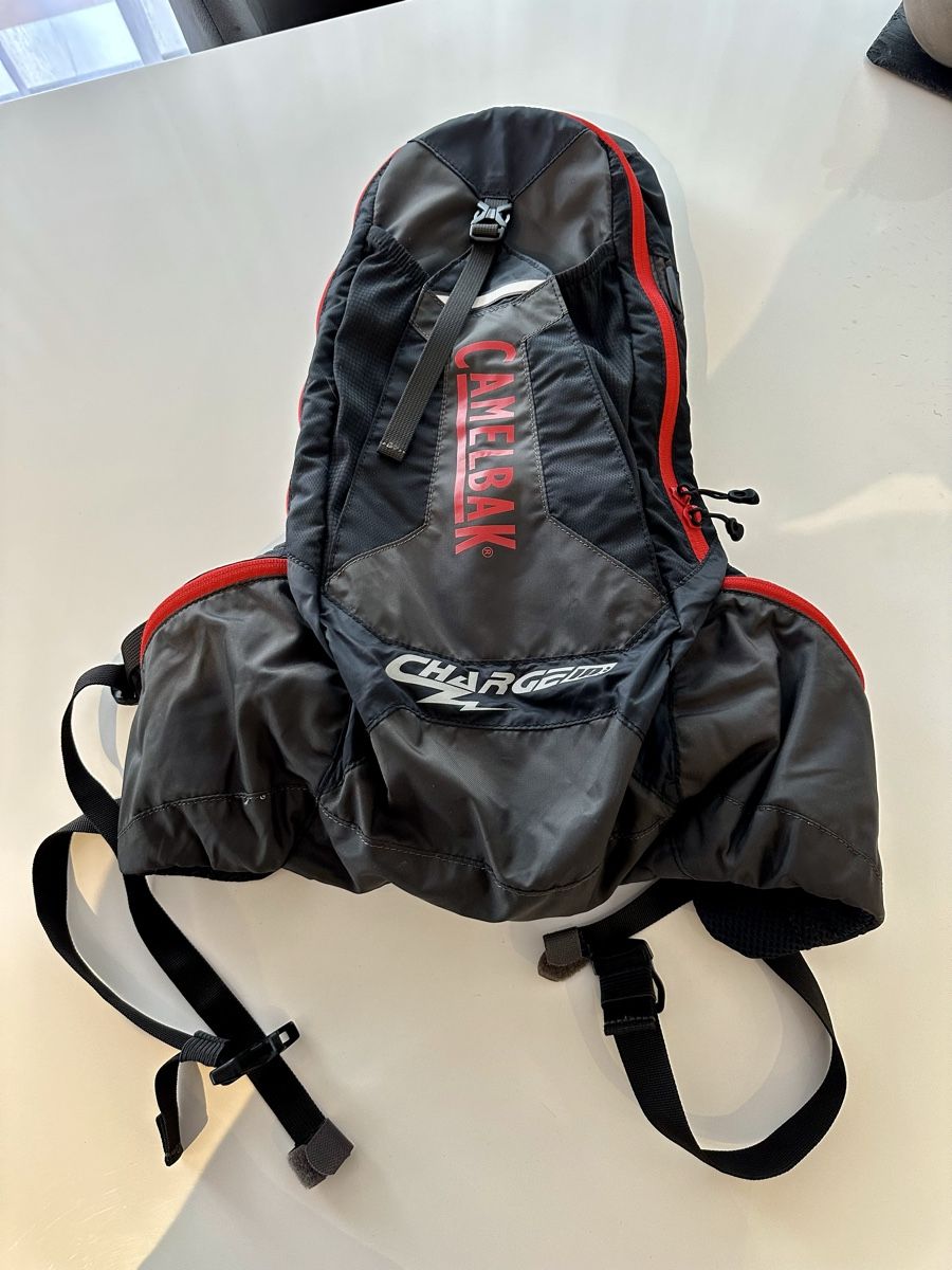 Camelbak Zaini: Camelbak Charge 10LR – Usato da Buchrain venduto da SATG 1