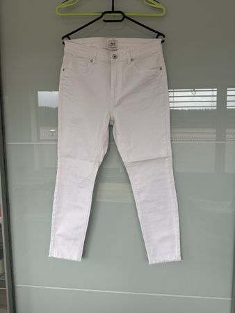 Pantalon blanc ONLY taille 30, parfait pour l'été!