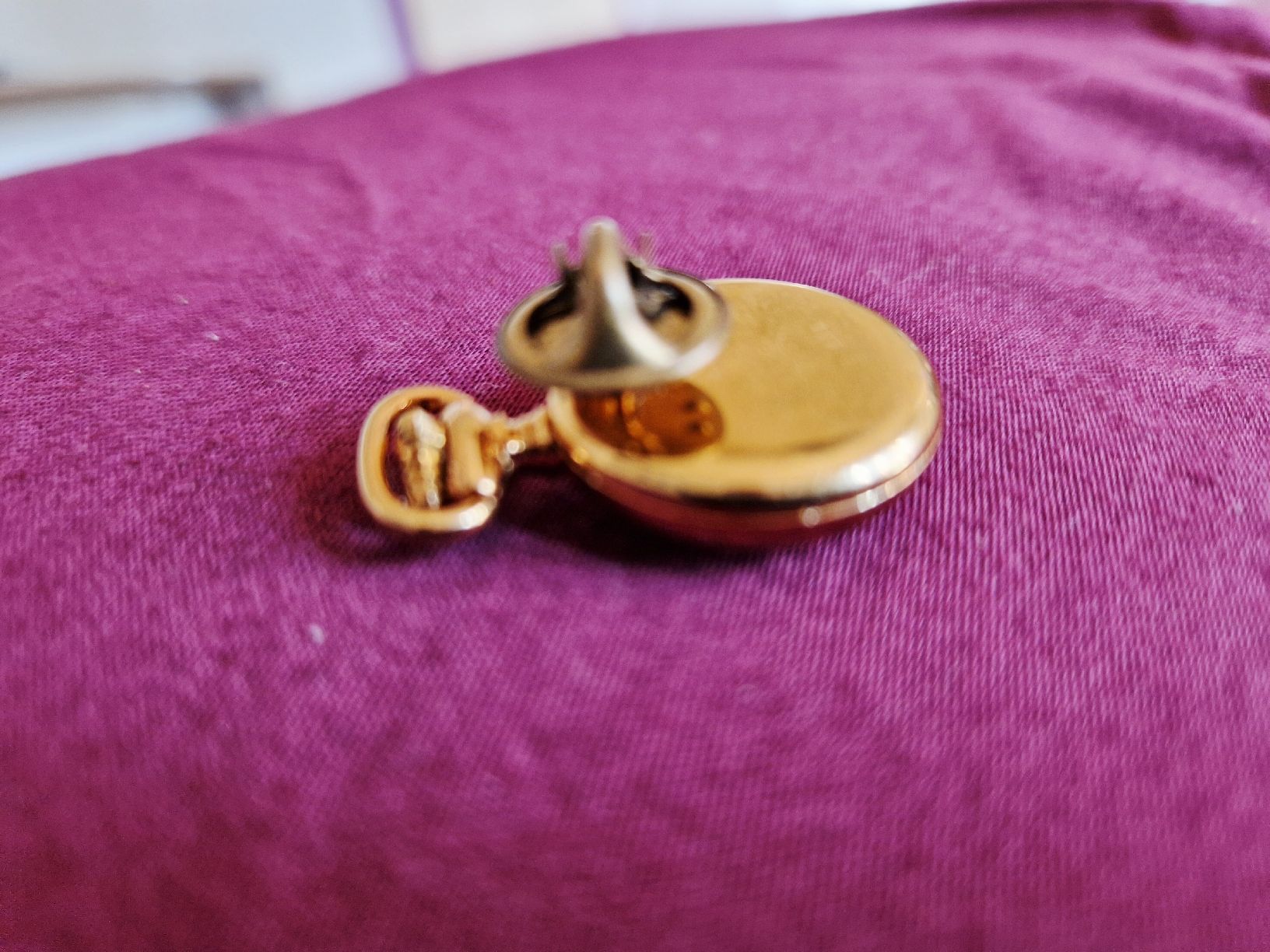 Placchette & Badge: Superbe Épinglette "Le Pin's oly" - Mini Montre de Revers – Usato da Undervelier venduto da Tufitufi7 4