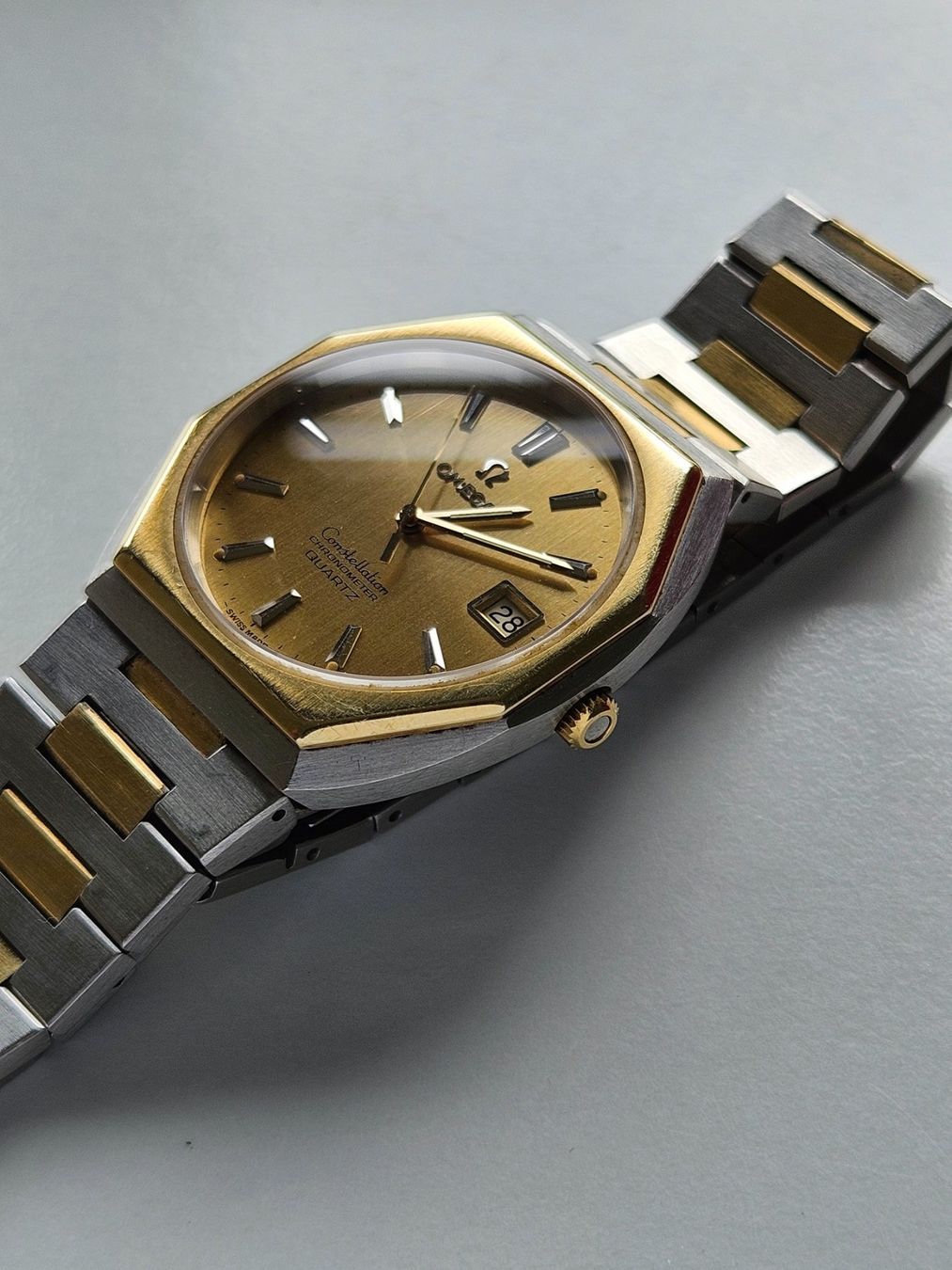 Omega Orologi: Omega Constellation Chronometer Quartz Date Gold SS – Usato da Berikon venduto da mmm21 4