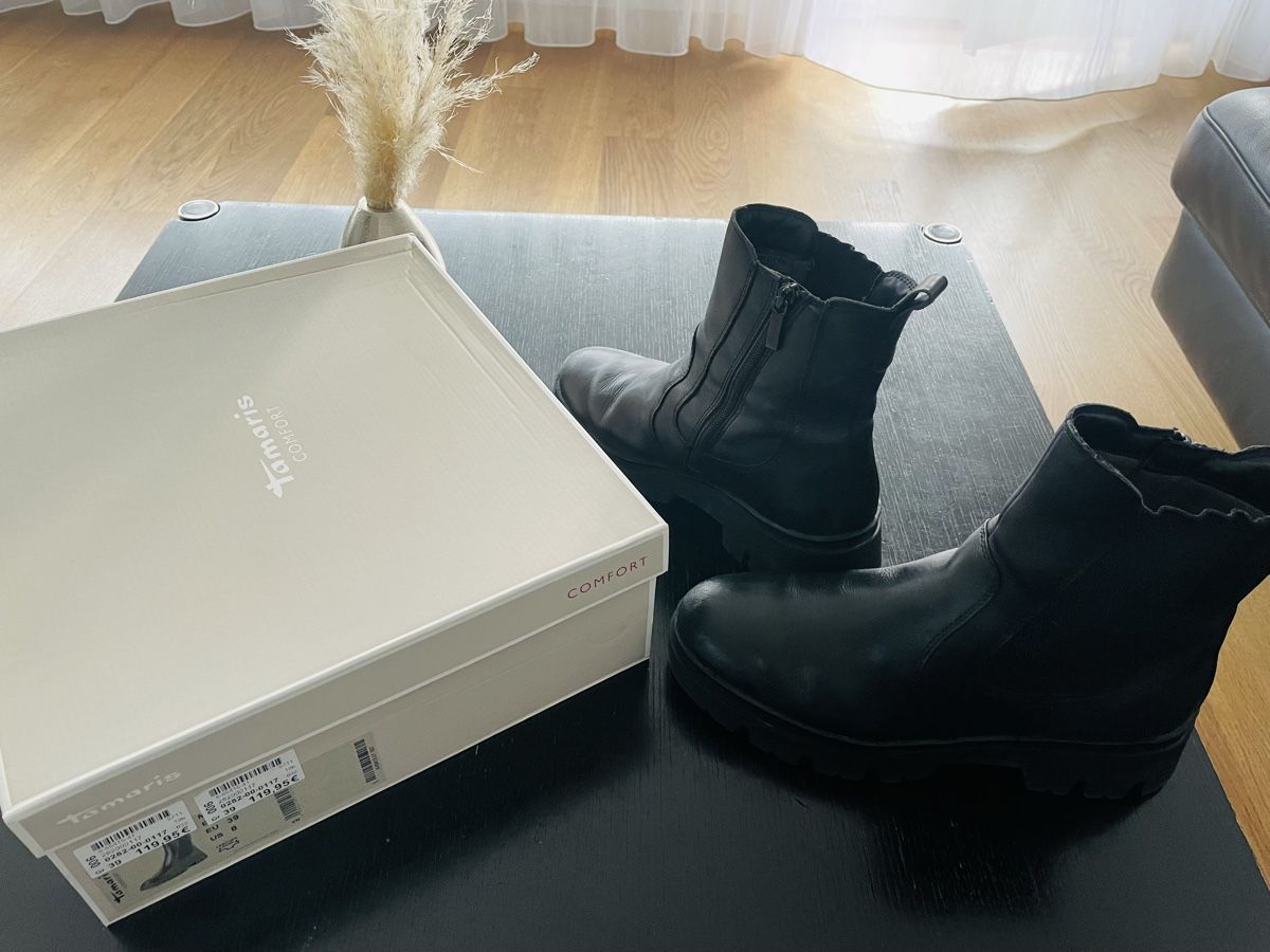 Scarpe per ragazze: Tamaris Stiefeletten Schwarz, Gr. 39 – Usato da Thun venduto da Adrian131