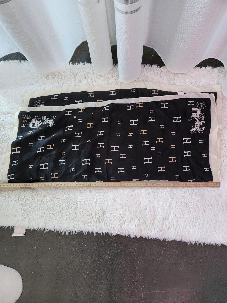 Foulard & Sciarpe: Schwarzes Tuch, Halstuch – Usato da Schöftland venduto da Luky3535 1