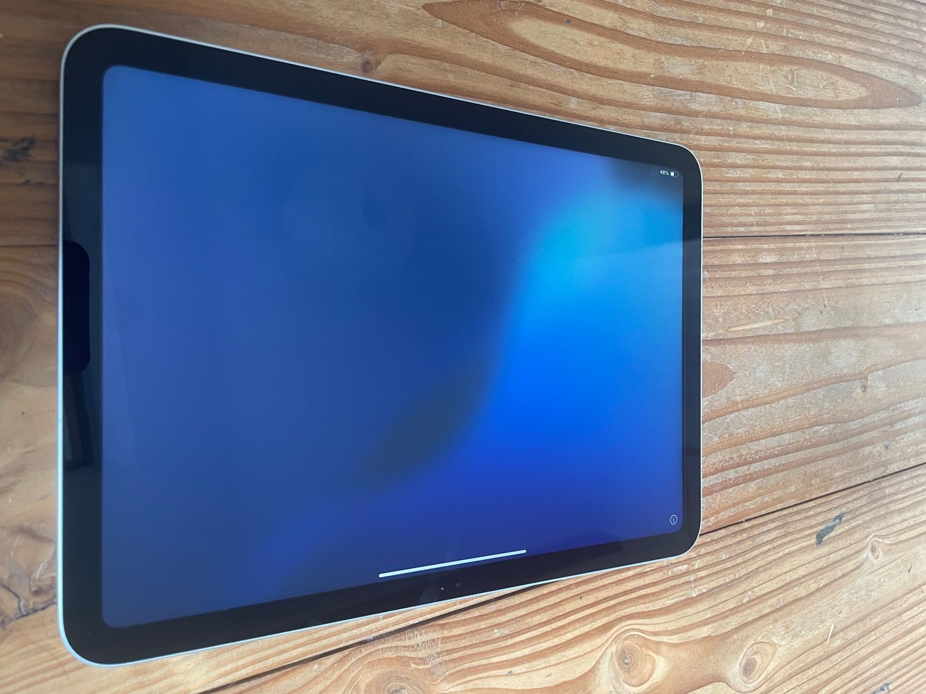 Apple Tablet PC: Ipad 10. Generation und Stift – Gebraucht aus Zürich von jacobstaehelin