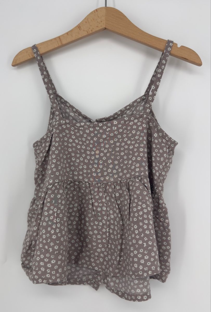 H&M Camicette, T-shirt & Top: # GIRL - Top Gr. 128 - H&M # – Usato da Bolligen venduto da secondhand-with-love 1