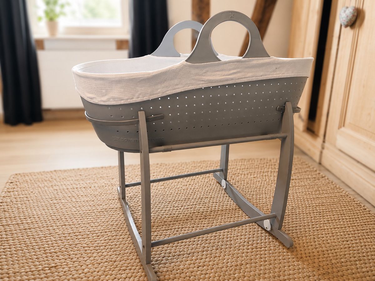 Wiegen & Stubenwagen: Bassinet with rocking stand – Gebraucht aus Oberrieden von emi_v876