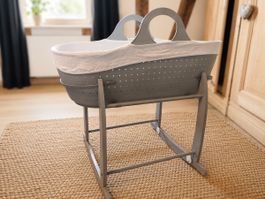 Bassinet with rocking stand