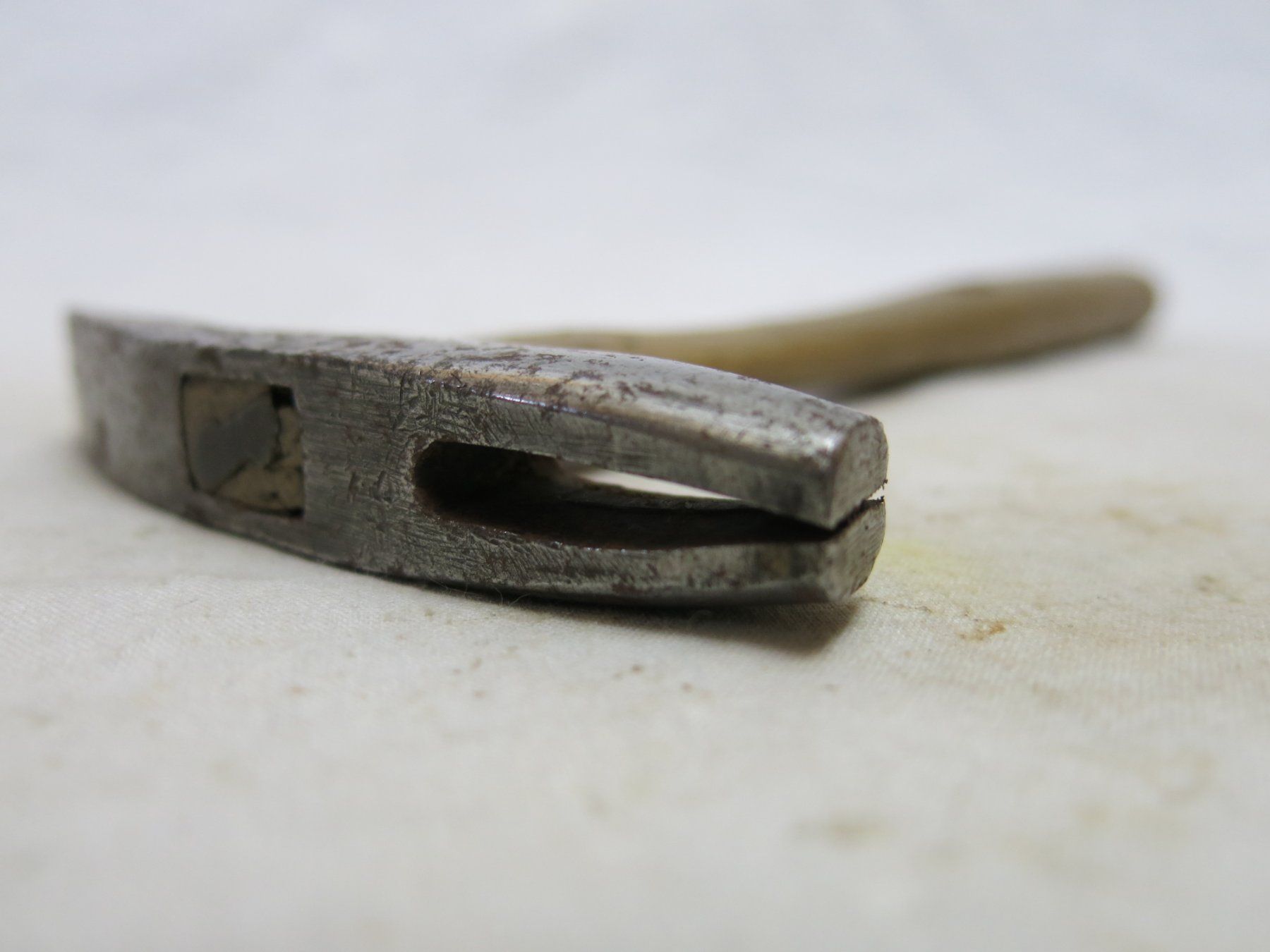 Alle Werkzeuge: Fund Alt Patina Polsterer-Hammer Magnetisch – Gebraucht aus Buchs ZH von Ste1727 2