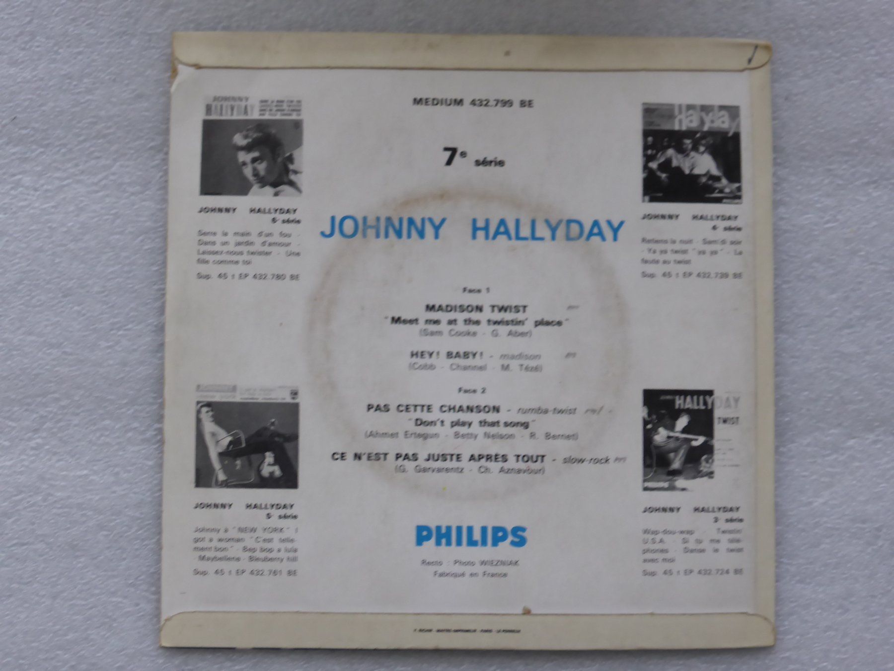 Dischi in vinile: Vinyl Single   EP JOHNNY HALLYDAY – Usato da Küssnacht am Rigi venduto da Mondkinder 3