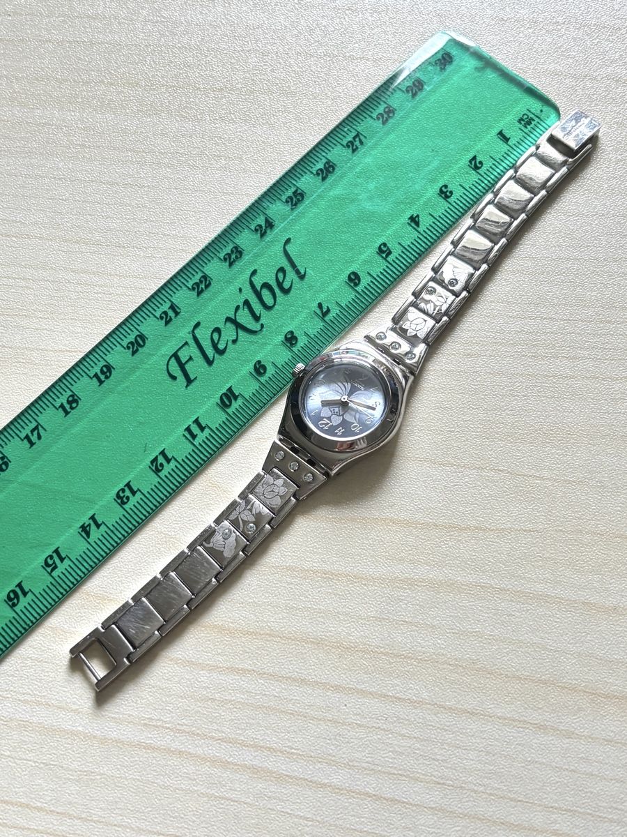 Swatch Orologi: Swatch Damenuhr blau floral  – Usato da Grenchen venduto da chththl 6