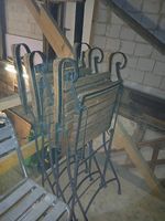 Alte Holz-Metall Klappstühle abzugeben......
