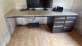 Lista Büro Schreibtisch mit Schubladen Metall und Holz
