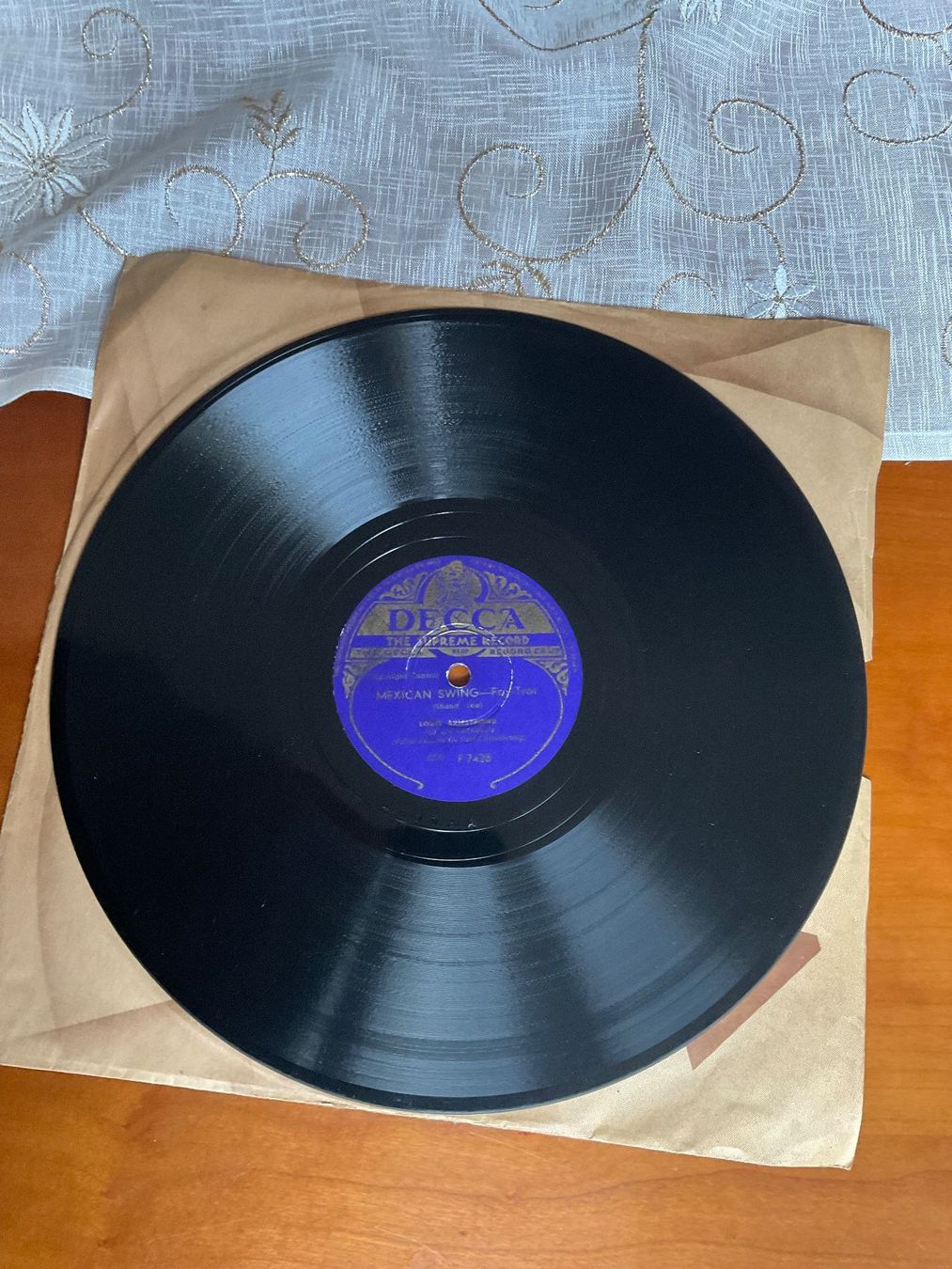 Dischi in vinile: Grammophone Schellackplatte ( Louis Armstrong ) – Usato da Allschwil venduto da pcar25 3