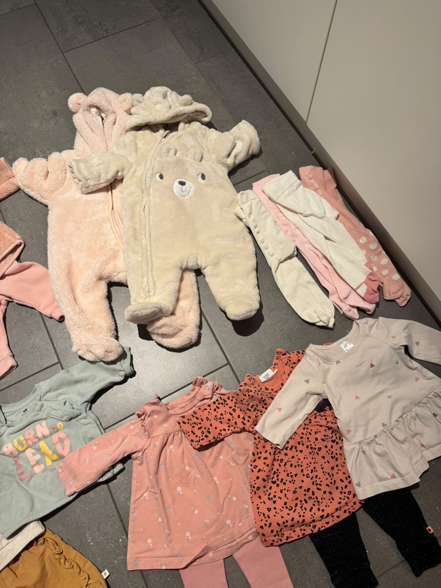 Ensembles coordonnés: Baby Kleider Grösse 56 – D'occasion à Niederrohrdorf par cyr_znc8 1