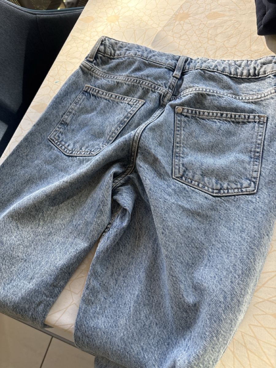 H&M Pantalons: Jeans  H&M 152 – D'occasion à Zürich par Moskitia 2