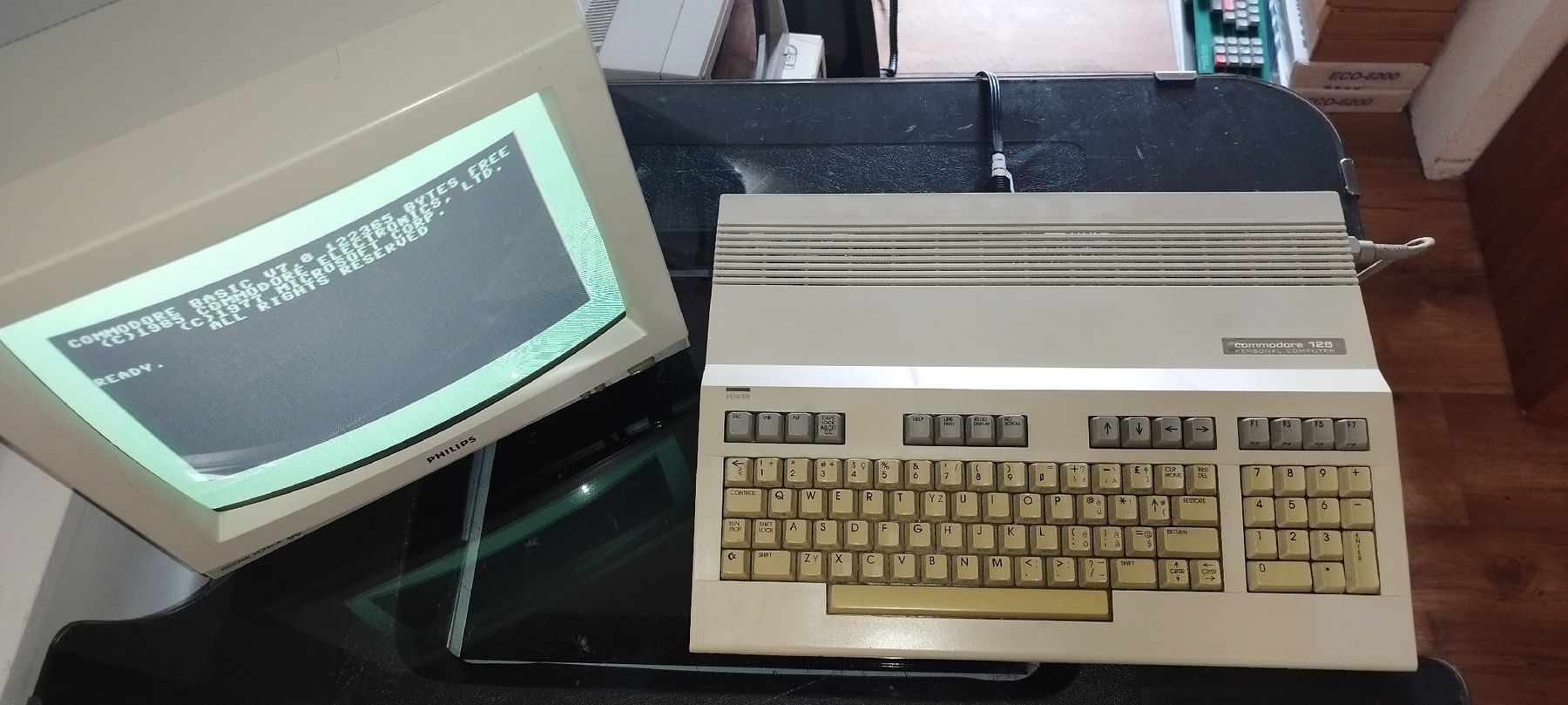 Commodore PCs: Commodore 128 – D'occasion à Domdidier par look80486 5