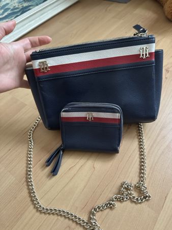 Tommy Hilfiger Handtasche mit Portemonnaie