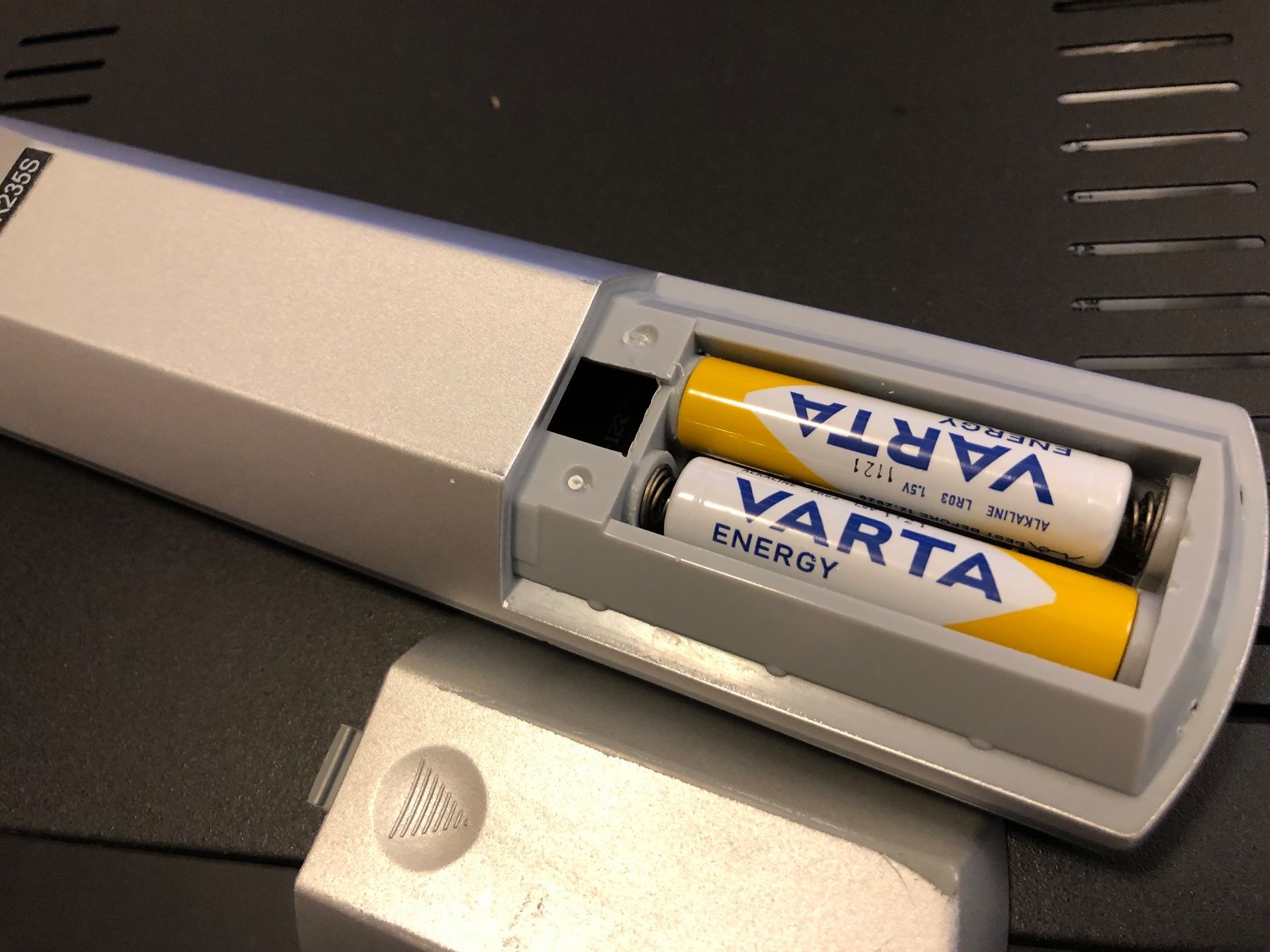 Fernbedienungen: Fernbedienung Technisat FBPVR235S – Gebraucht aus Neerach von Arbimus 4