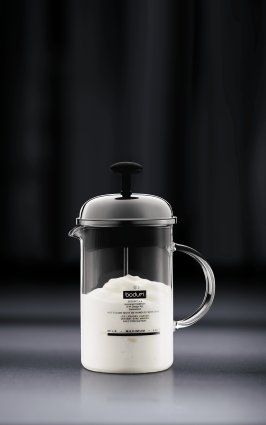 Bodum Appareils de cuisine: BODUM Chambord Milchschäumer mit Glasgriff, 0.25 l – Neuf avec emballage d'origine à Kägiswil par nick333