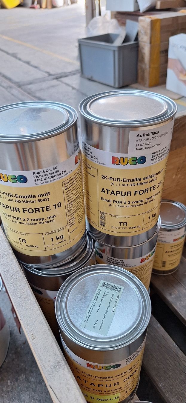 Peintures: Lackposten Ruco, teils neu – D'occasion à Kloten par WOODStudio 3