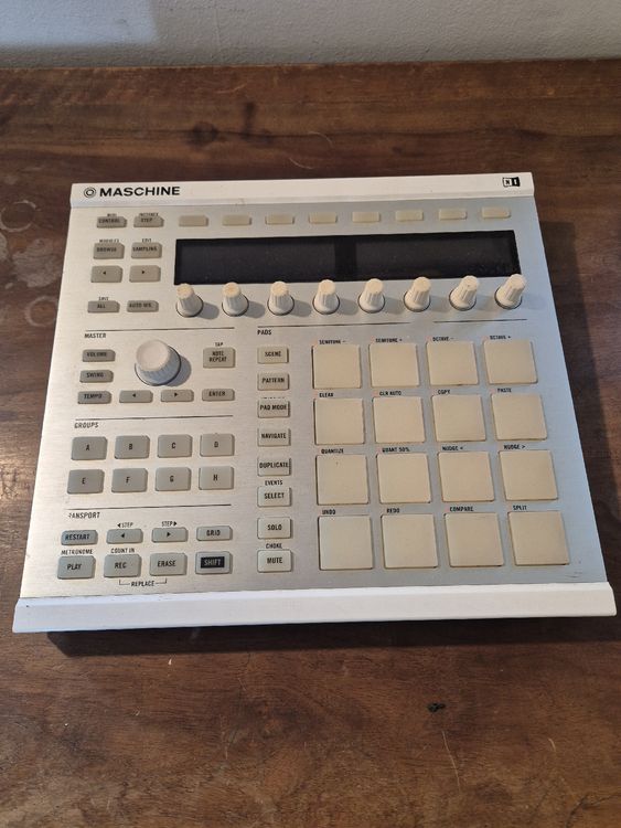 Native Instruments Maschine MK1 - Gebraucht (Gebraucht) in Bern für CHF ...