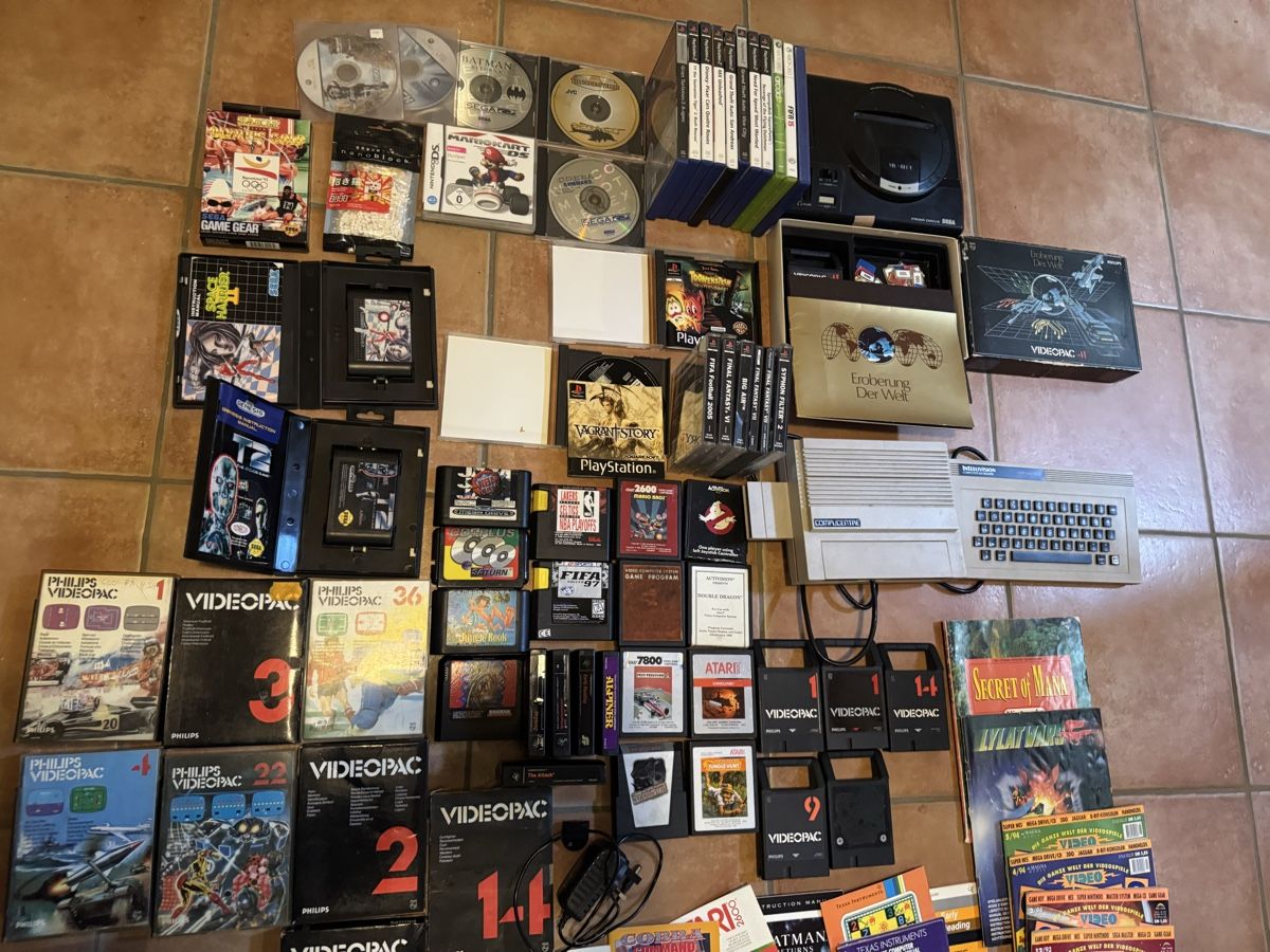 Sega Consoles: Retro Game Bundle Sega Atari Sony Mix – D'occasion à Tafers par GameCollector90 4