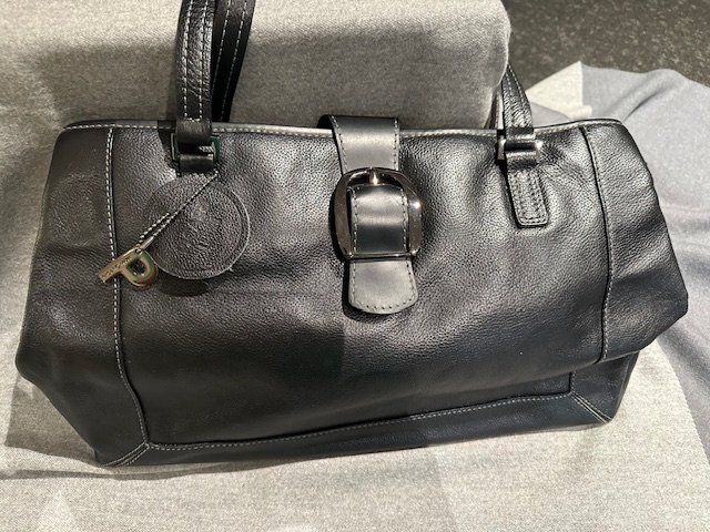Picard Borse da donna: Handtasche schwarz - Picard - gebraucht – Usato da Interlaken venduto da joe-luzern