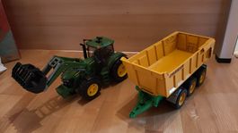 John Deer Traktor mit Anhänger