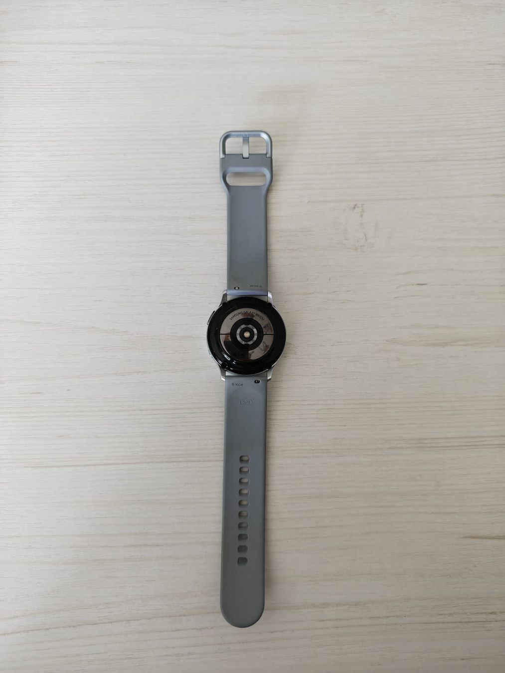 Samsung Smartwatch: Samsung Galaxy Watch Active2 grau – D'occasion à Prilly par Sdeca 6
