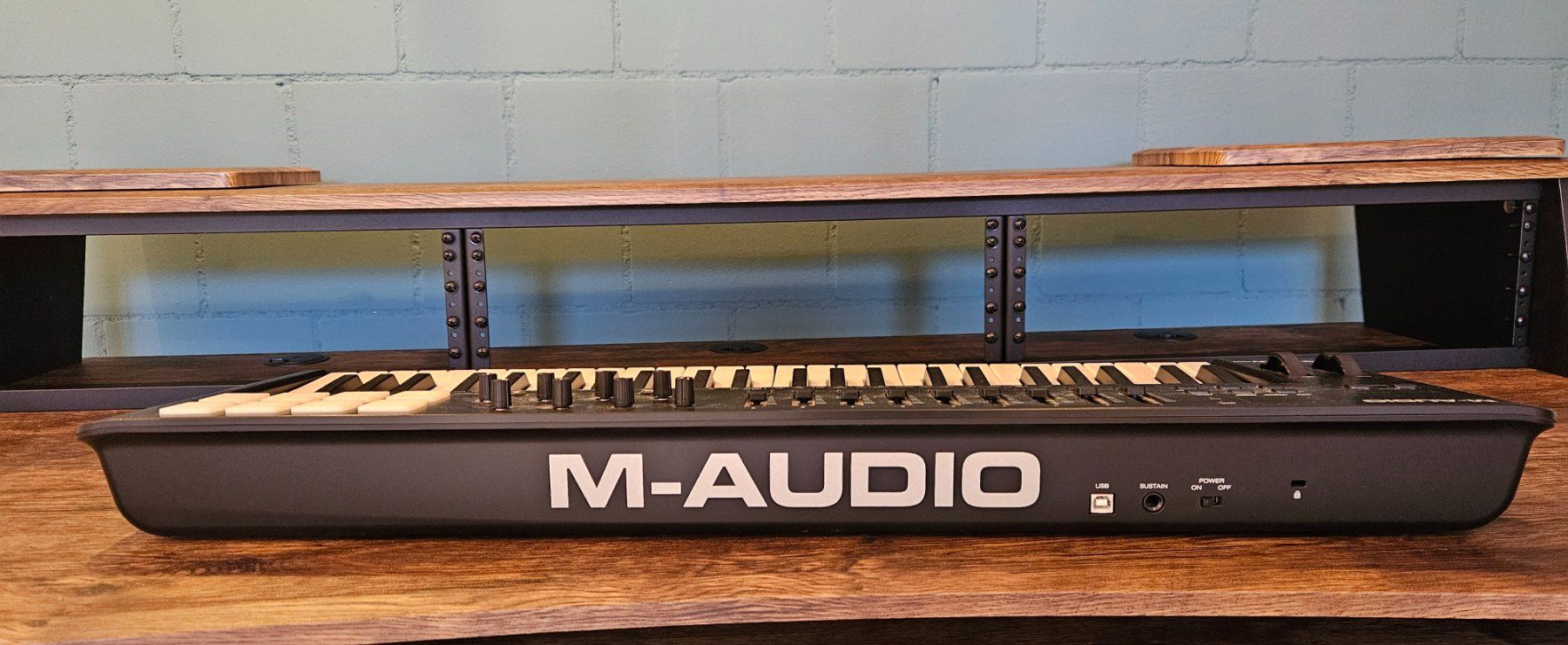 M-Audio Strumenti musicali: M-Audio Oxygen 49 – Usato da Kriechenwil venduto da Hirsch90 1