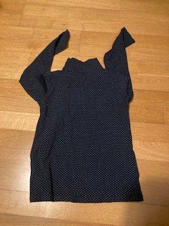 Pulls et sweat-shirts: Pull à col roulé t.122/128 – D'occasion à Boudry par Lamue01 1