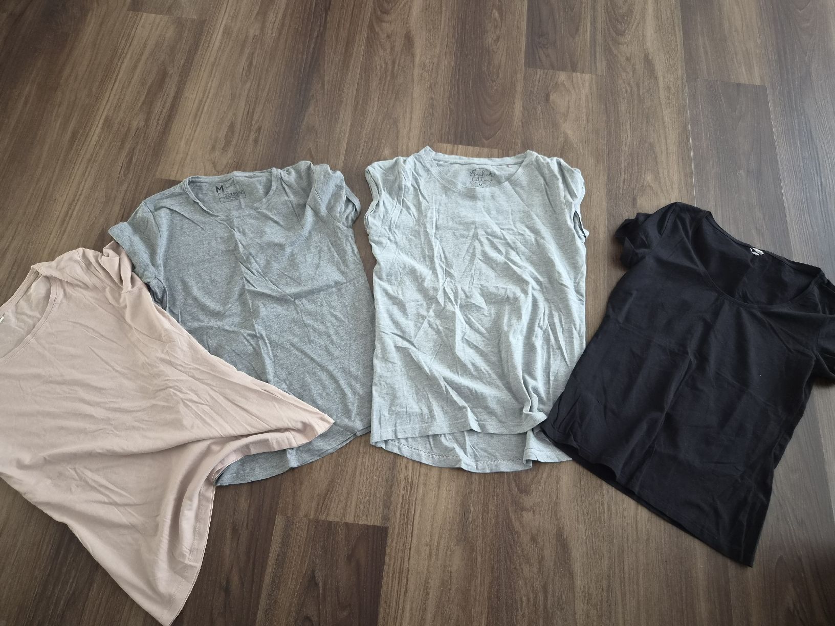 Lotti di vestiti: 13 Shirts Basic Grösse M  – Usato da Altishofen venduto da tammy05 4