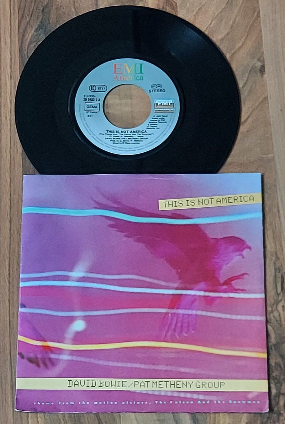 Schallplatten: DAVID BOWIE - THIS IS NOT AMERICA – Gebraucht aus Steckborn von Quo7
