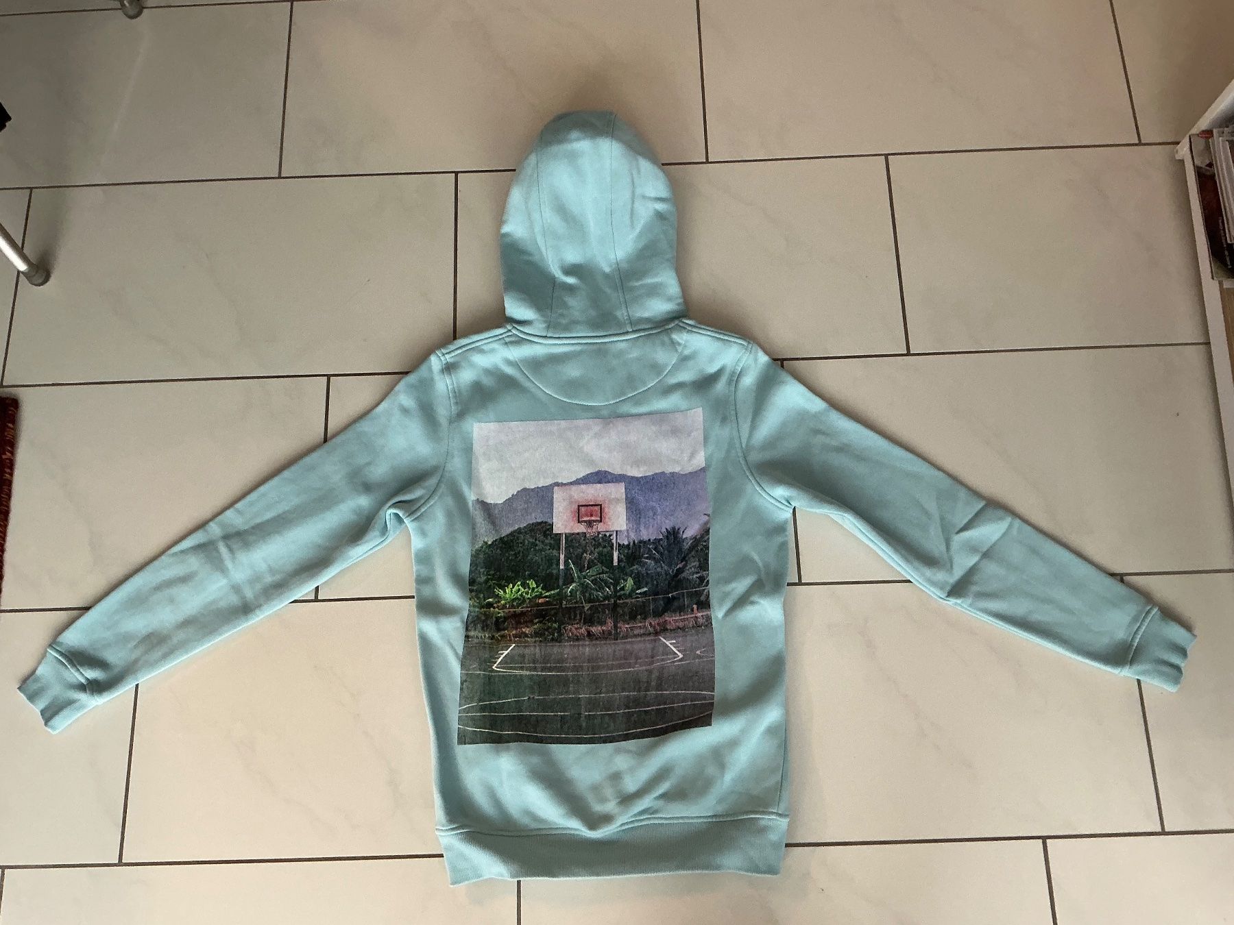 Maglioni & Felpe: Neuer Pullover Gr.S von Mister Tee – Nuovo (secondo la descrizione) da Biel-Benken BL venduto da Sahra1 3