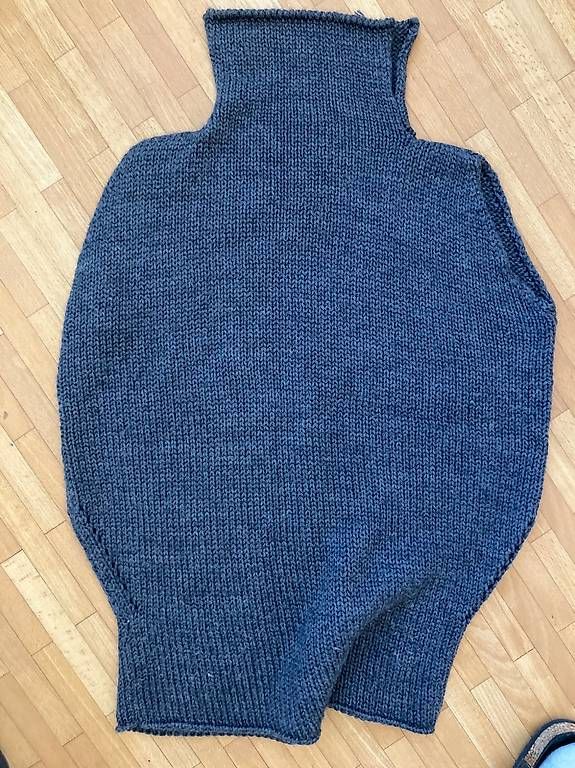 Pullover & Sweatshirts: pullunder anthrazitgrau  – Gebraucht aus baar von Lstar