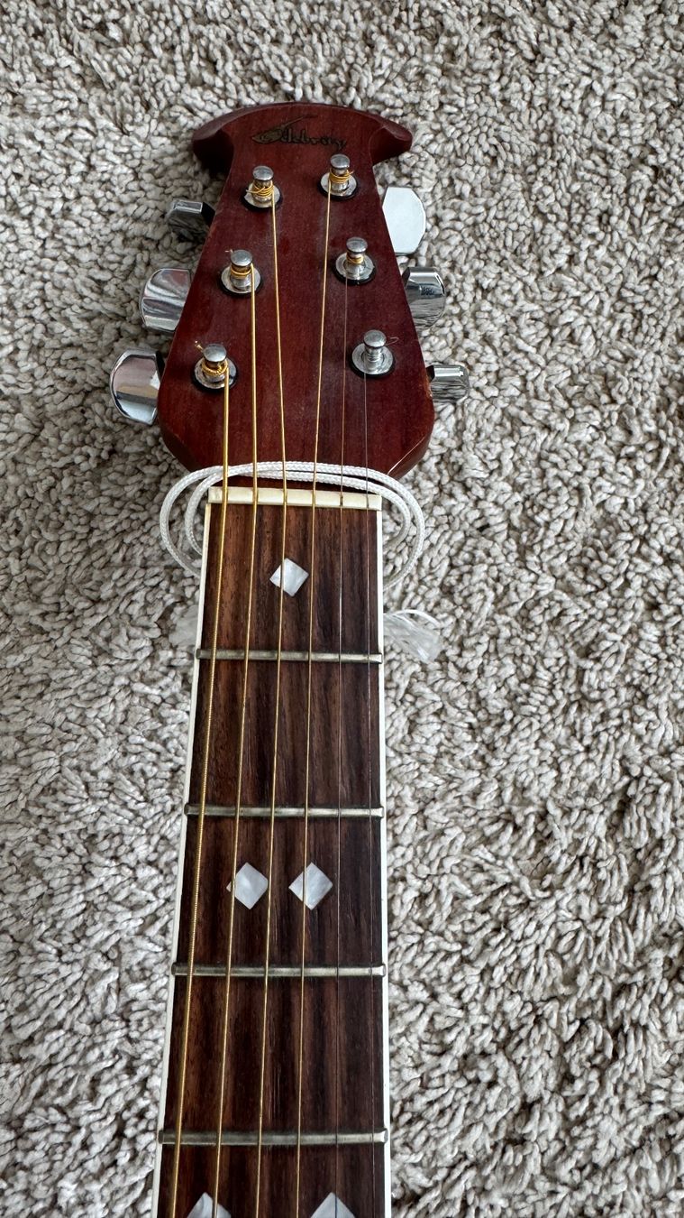 Ovation Strumenti musicali: Gitarre OVATION CELEBRITY – Usato da Binningen venduto da mi-9 7