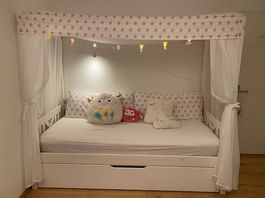 TiCAA Himmelbett 90×200 cm mit Ausziehbett  sehr gepflegt