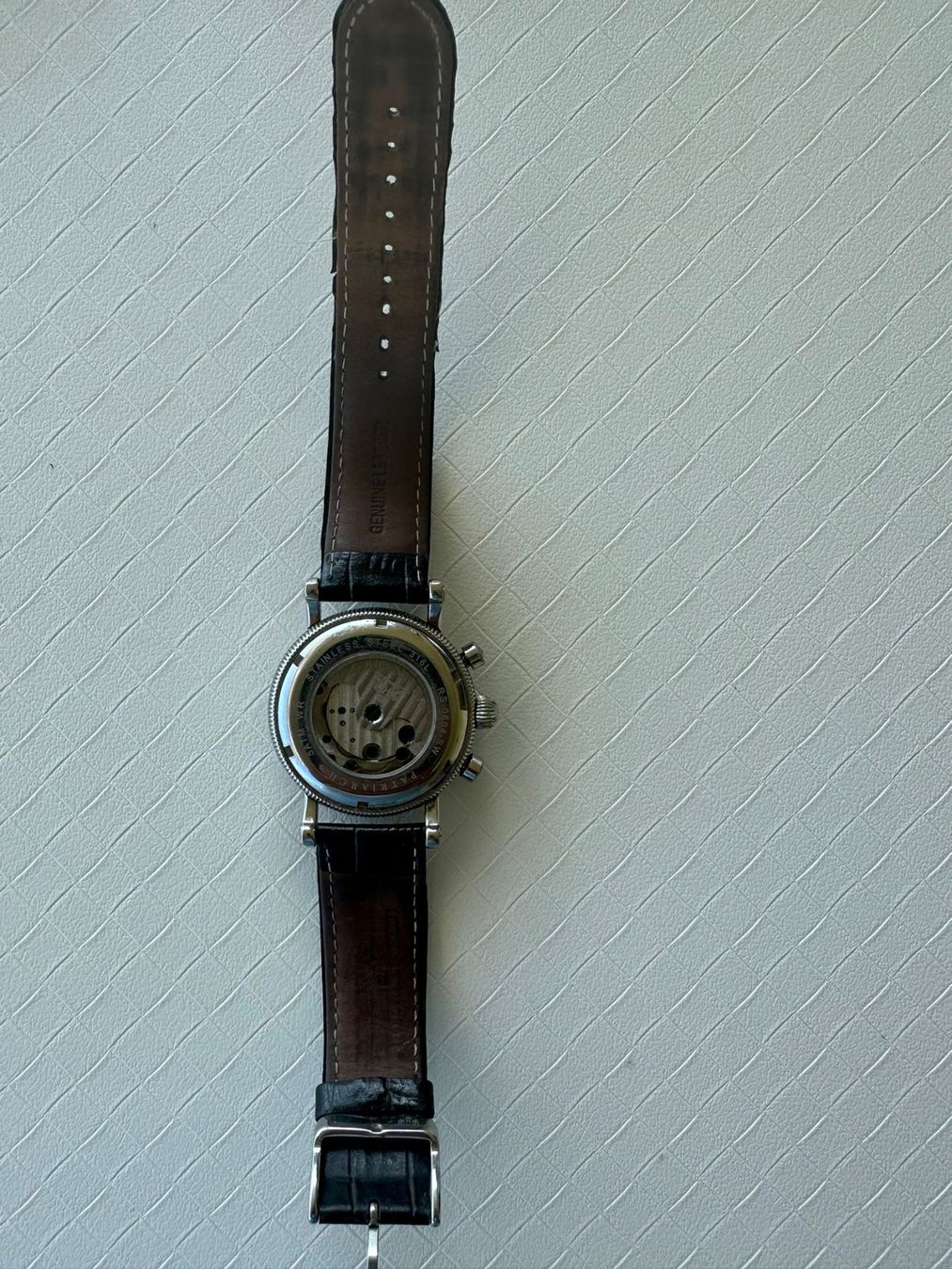 Guess Orologi: Guess Herren Armbanduhr – Usato da Salenstein venduto da Silly...0 7