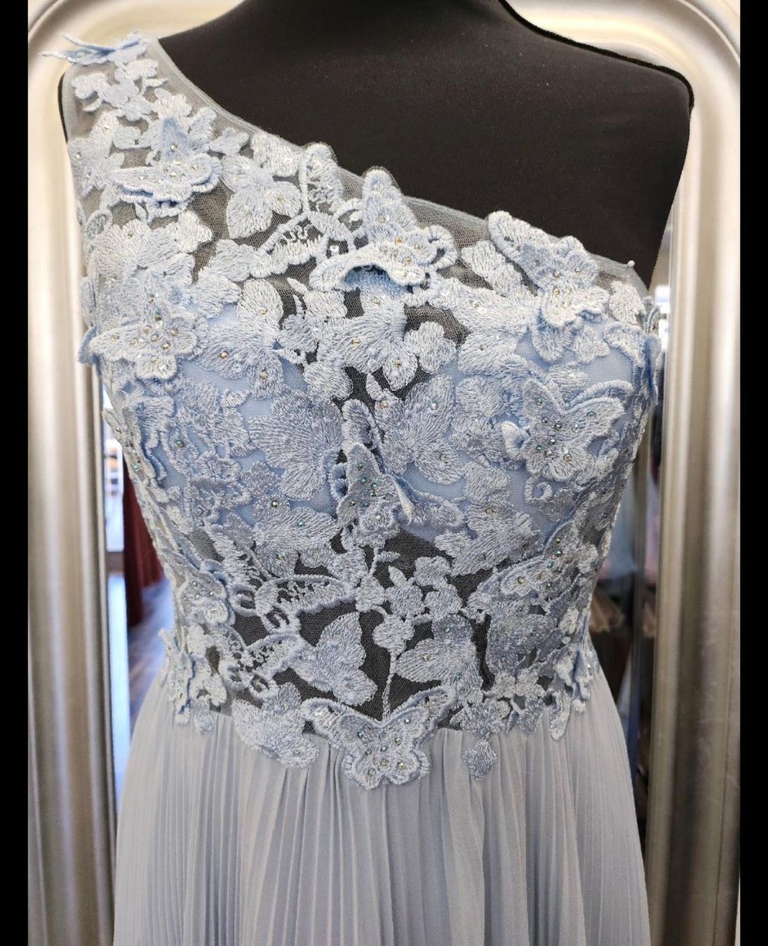 Vestiti: Abendkleid hellblau Spitze Ein-Schulter-Design Grösse 36 NEU – Nuovo e nell'imballaggio originale da Schlatt ZH venduto da INVA00 1