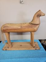 Skulptur naives Appenzeller Holzpferd
