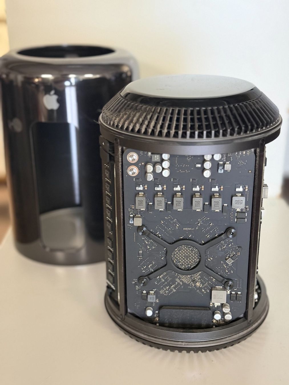 Apple PCs: Mac Pro "TrashCan" – Gebraucht aus Renens VD von Joakim11 3