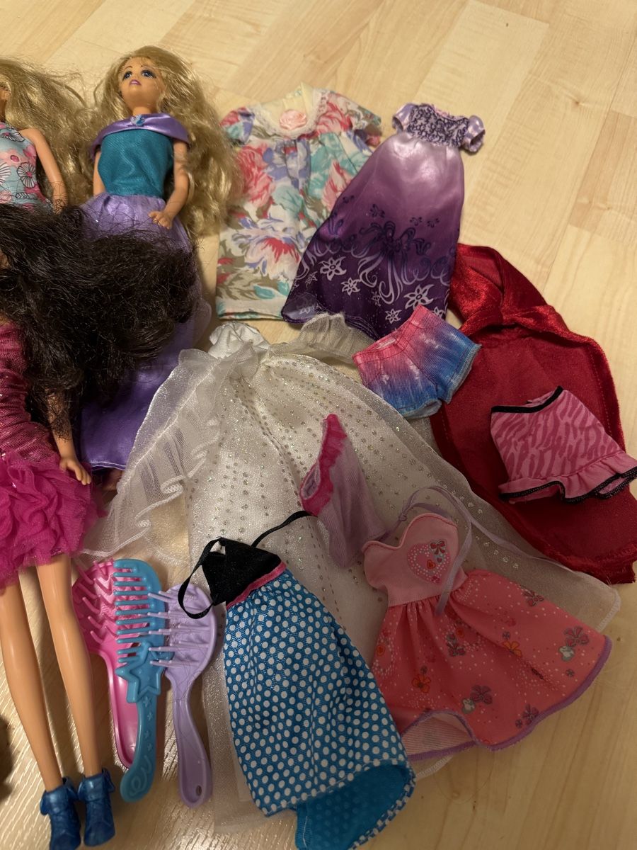 Spielzeuge: Barbie Puppen Set – Gebraucht aus Bassersdorf von em_mik18 1