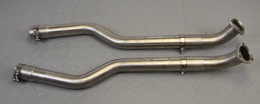Jaguar Sistemi di scarico: Jaguar V12 Center Auspuff Rohre R+L – Nuovo e nell'imballaggio originale da Kollbrunn venduto da klassik-bremsen