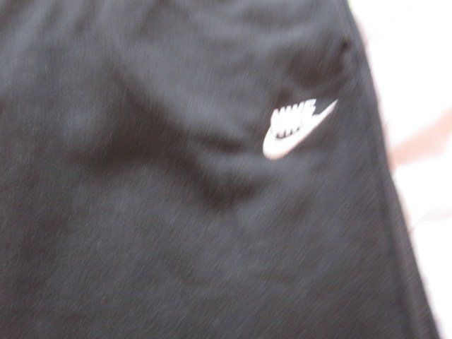 Nike Completi, tute sportive e funzionali: Nike-Trainingsanzug – Usato da Ehrendingen venduto da spanky11 1