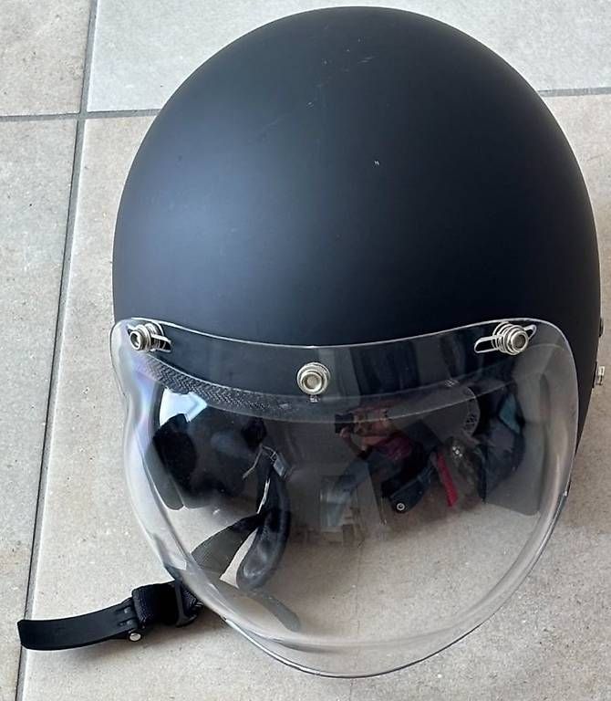 Caschi & visiere: Motorradhelm Pastello Gr.M – Usato da Bern venduto da timoosiegenthaler 4