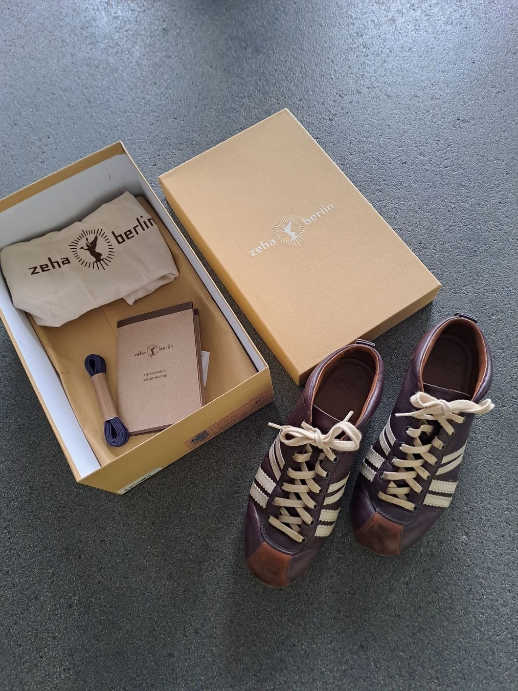 Scarpe da donna: Zeha Berlin Liga lila – Usato da Hünenberg venduto da 1902 1