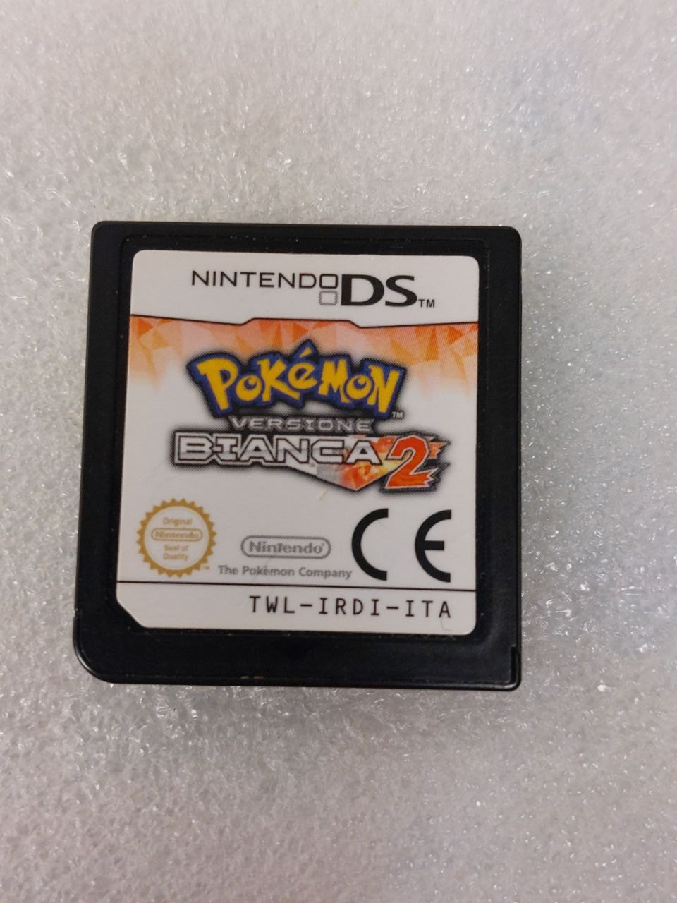 Nintendo Giochi: Pokémon Versione Bianca 2 - Nintendo DS – Usato da Pambio Noranco venduto da Pol69