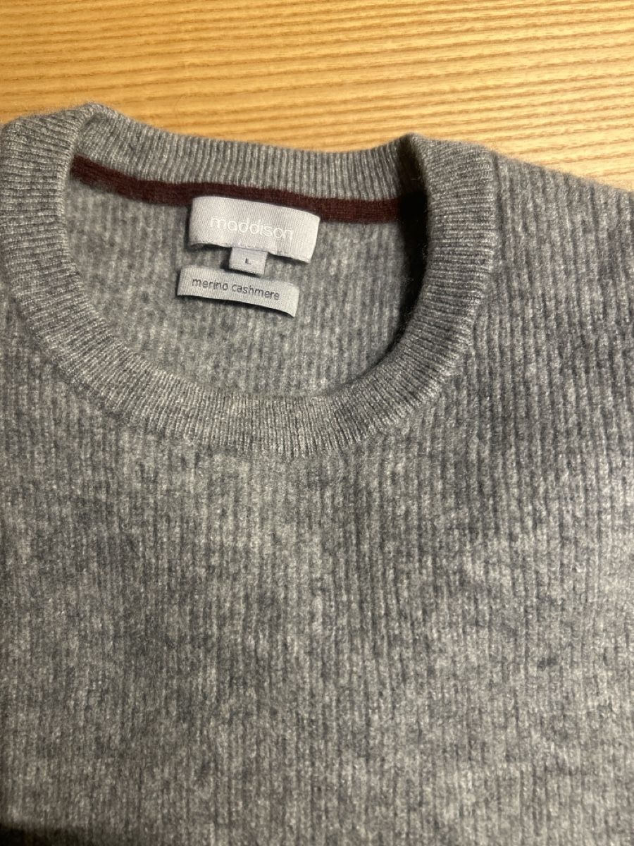 Pulls & Sweat-shirts: Cashmere-Merino Pulli – D'occasion à Sachseln par Mbueffel 1
