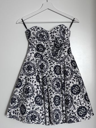 TFNC LONDON Kleid | Grösse S