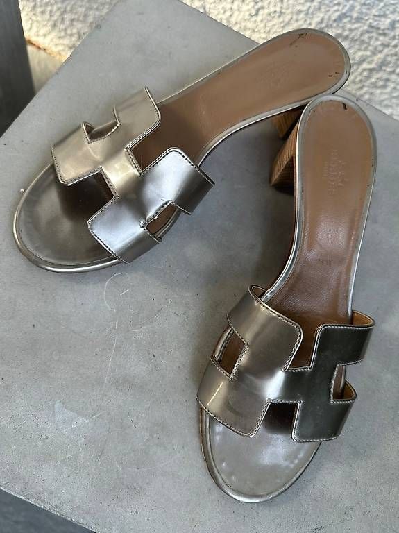 Damenschuhe: Ultimative Hermes Sandalen – Gebraucht aus Uettligen von Maxime_Ehrsam.2020